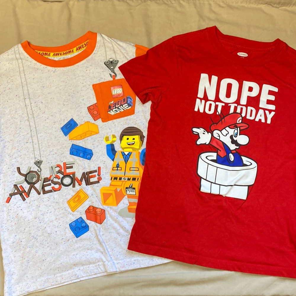Boys Short-sleeved Shirts- Size 6/7